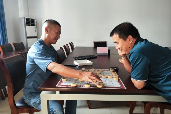 賽場爭鋒，演繹對弈——鵬凱象棋比賽 